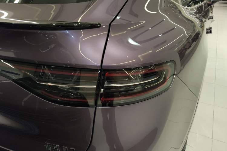 Used Hima Luxeed R7 2024 All-Electric 736 km Ultra Exterior 3