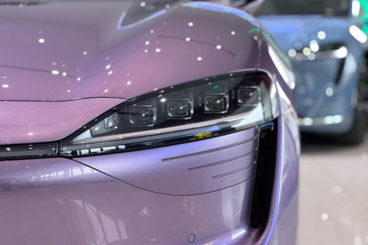 Used Hima Luxeed R7 2024 All-Electric 736 km Ultra Exterior 3