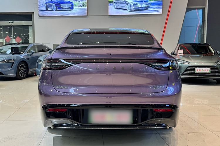 Used Hima Luxeed R7 2024 All-Electric 667 km Max Exterior 5