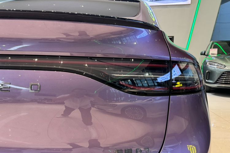 Used Hima Luxeed R7 2024 All-Electric 667 km Max Exterior 6