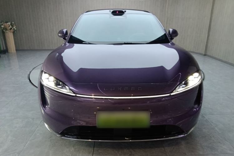 Used Hima Luxeed R7 2024 All-Electric 667 km Max Front