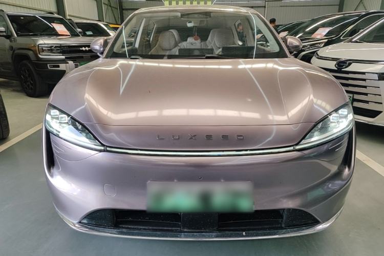 Used Hima Luxeed R7 2024 Pure Electric 667km Pro Front