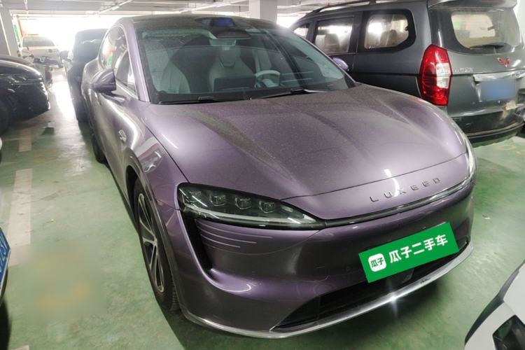 Used Hima Luxeed R7 2024 All-Electric 802 km Max Front Right 45 Deg