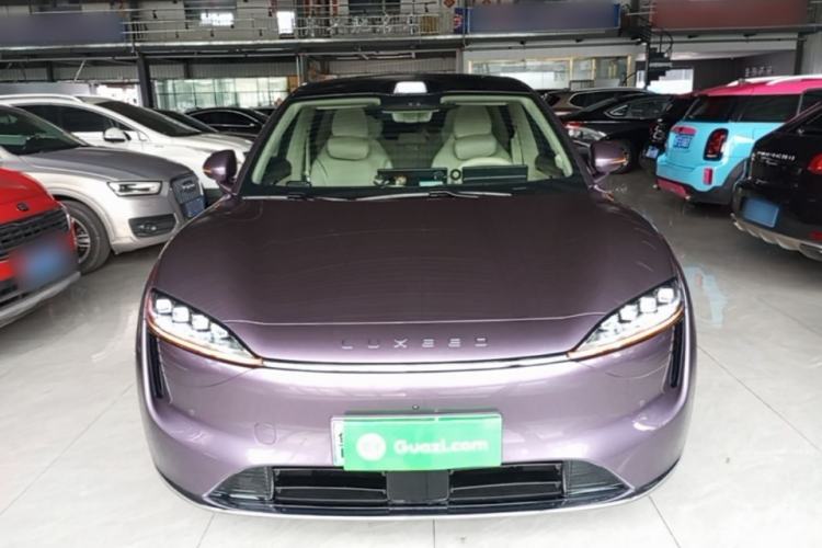 Used Hima Luxeed R7 2024 All-Electric 802 km Max Front