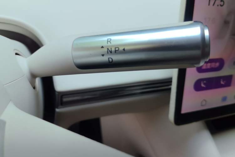 Used Hima Luxeed R7 2024 All-Electric 736 km Ultra Gear Lever