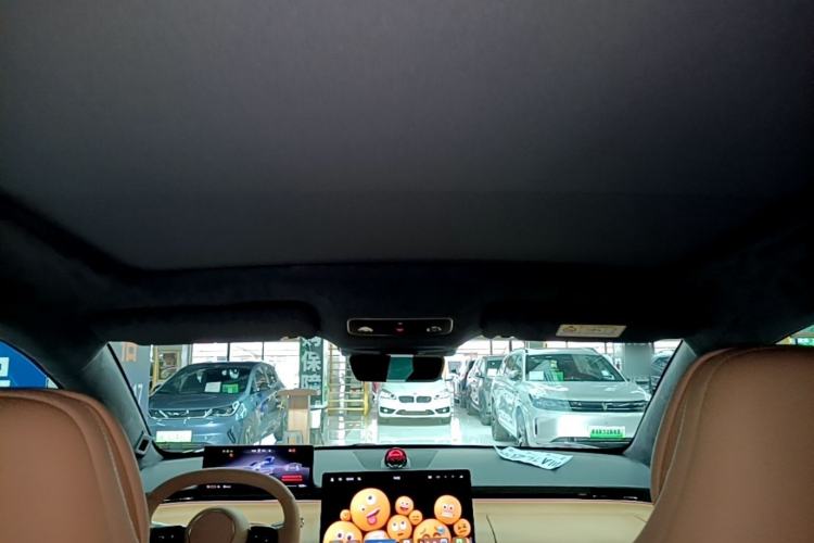 Used Hima Luxeed R7 2024 All-Electric 736 km Ultra Headliner