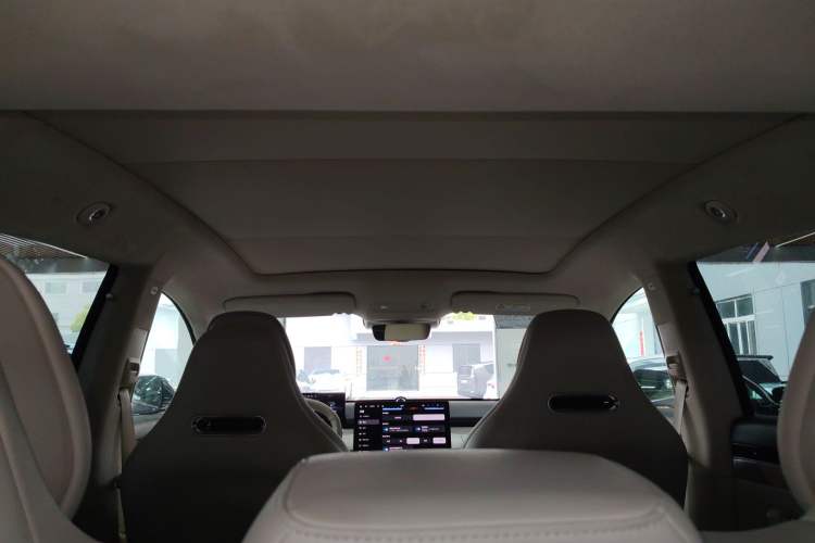 Used Hima Luxeed R7 2024 All-Electric 736 km Ultra Headliner