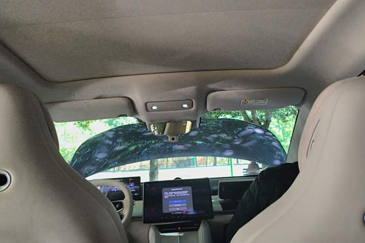 Used Hima Luxeed R7 2024 All-Electric 802 km Max Headliner