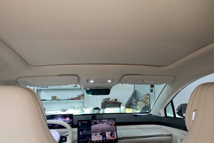Used Hima Luxeed R7 2024 All-Electric 736 km Ultra Headliner