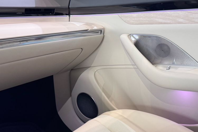 Used Hima Luxeed R7 2024 All-Electric 736 km Ultra Interior 5