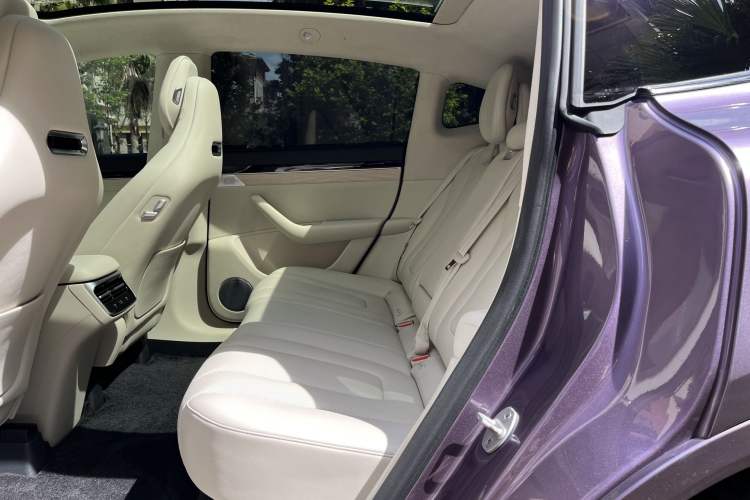 Used Hima Luxeed R7 2024 All-Electric 736 km Ultra Interior 7