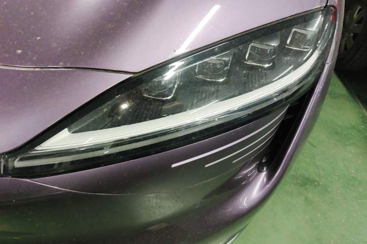 Used Hima Luxeed R7 2024 All-Electric 802 km Max Left Front Headlight