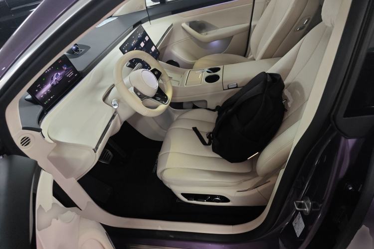 Used Hima Luxeed R7 2024 All-Electric 667 km Max Left Front Seat