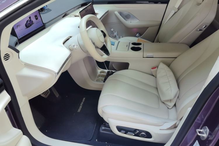 Used Hima Luxeed R7 2024 All-Electric 736 km Ultra Left Front Seat