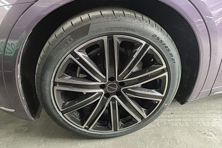 Used Hima Luxeed R7 2024 All-Electric 667 km Max Left Front Wheel Hub