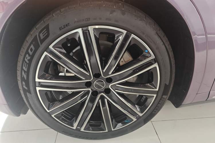 Used Hima Luxeed R7 2024 All-Electric 667 km Max Left Front Wheel Hub
