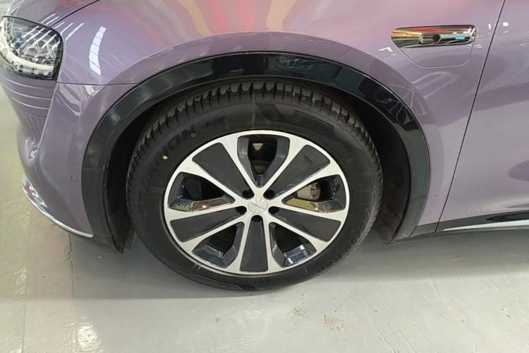 Used Hima Luxeed R7 2024 All-Electric 802 km Max Left Front Wheel Hub
