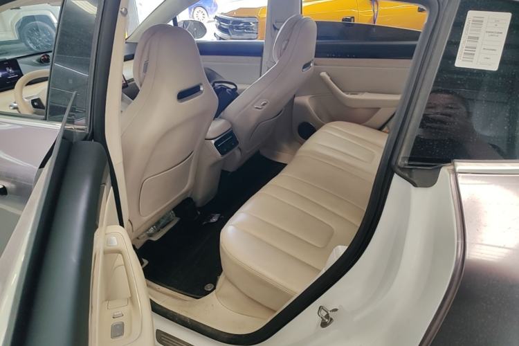 Used Hima Luxeed R7 2024 Pure Electric 667km Pro Left Rear Seat