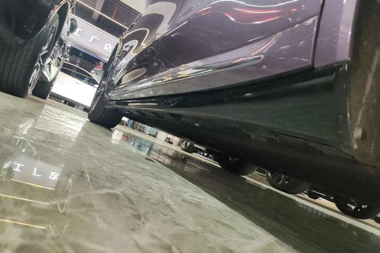 Used Hima Luxeed R7 2024 Pure Electric 667km Pro Left Side Sill