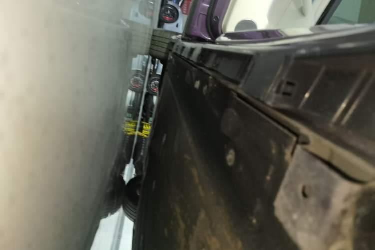Used Hima Luxeed R7 2024 All-Electric 802 km Max Left Side Sill