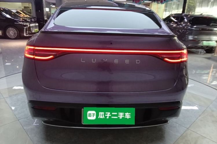 Used Hima Luxeed R7 2024 All-Electric 667 km Max Rear