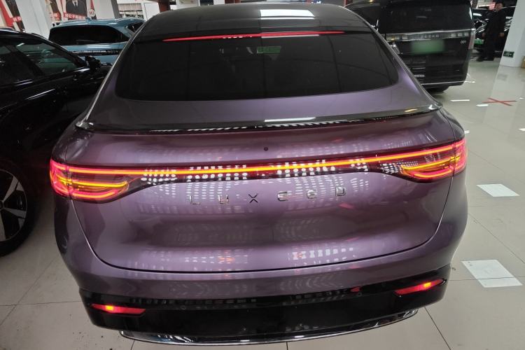 Used Hima Luxeed R7 2024 All-Electric 667 km Max Rear