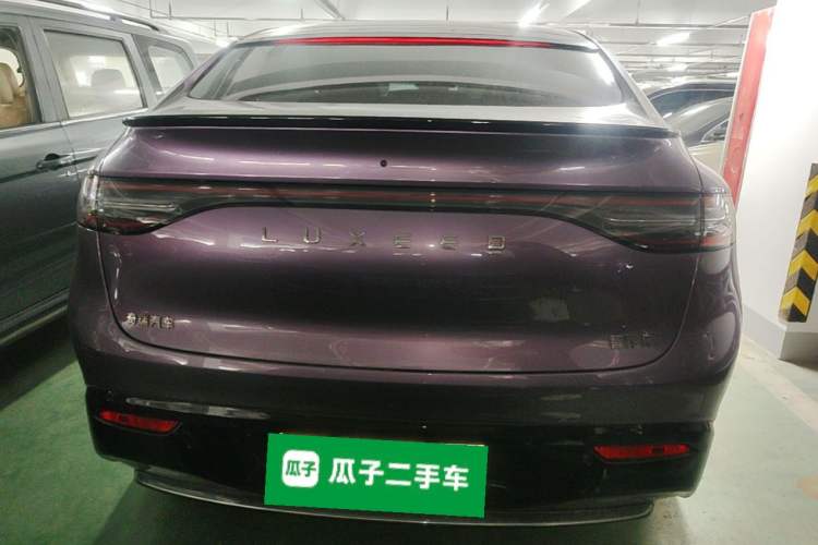 Used Hima Luxeed R7 2024 All-Electric 802 km Max Rear