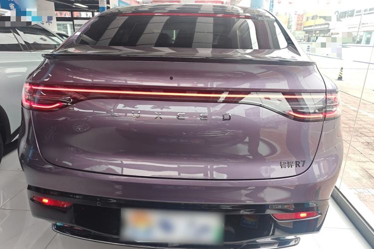 Used Hima Luxeed R7 2024 All-Electric 667 km Max Rear