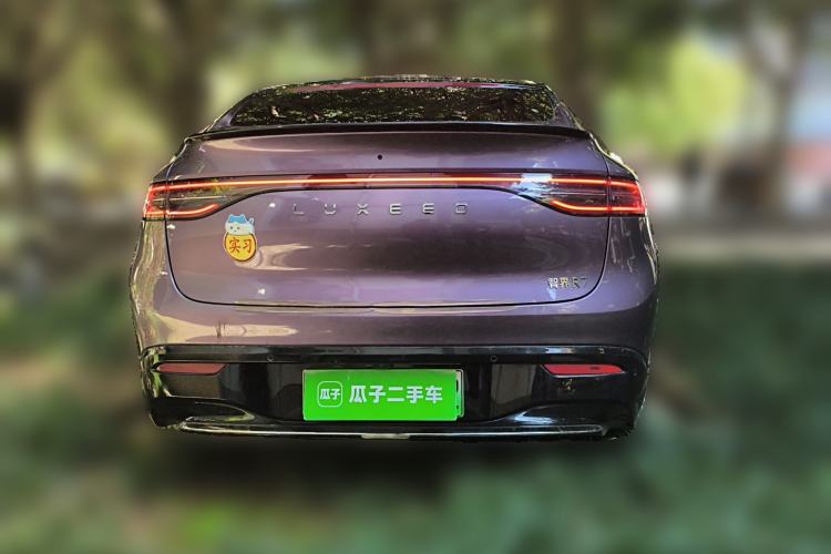 Used Hima Luxeed R7 2024 All-Electric 802 km Max Rear