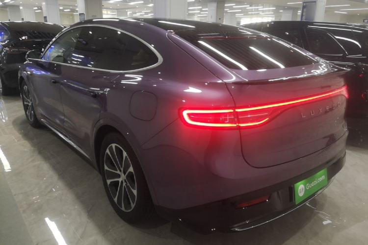 Used Hima Luxeed R7 2024 All-Electric 802 km Max Rear Left 45 Deg