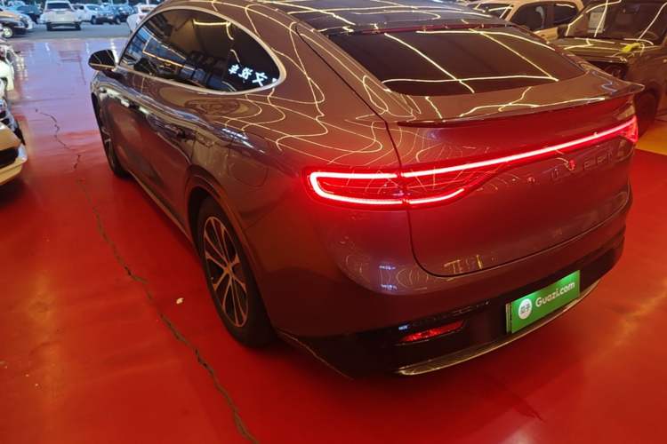 Used Hima Luxeed R7 2024 All-Electric 802 km Max Rear Left 45 Deg