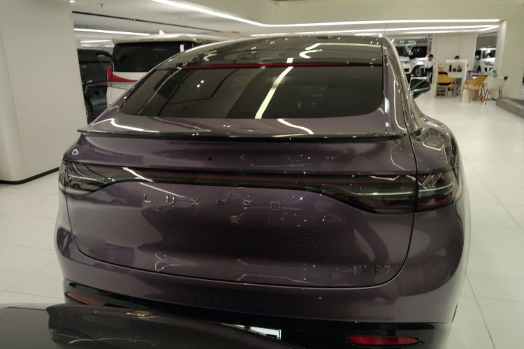 Used Hima Luxeed R7 2024 All-Electric 736 km Ultra Rear
