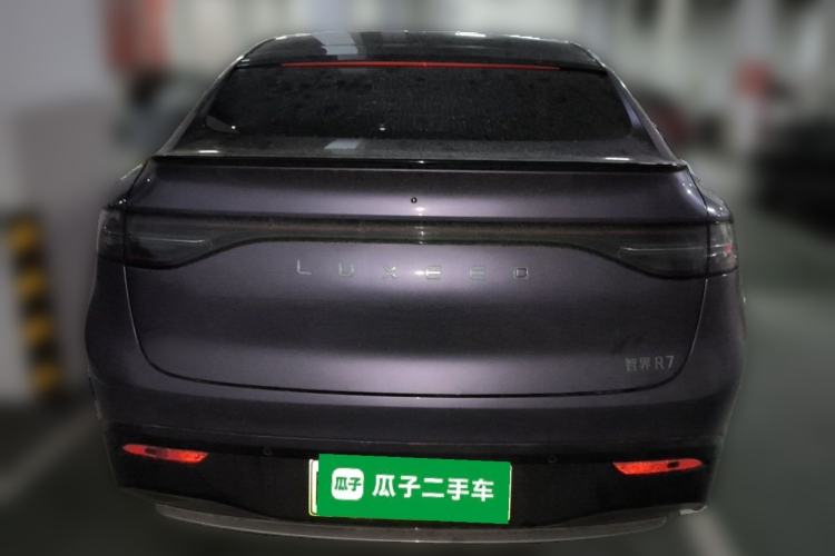Used Hima Luxeed R7 2024 All-Electric 802 km Max Rear