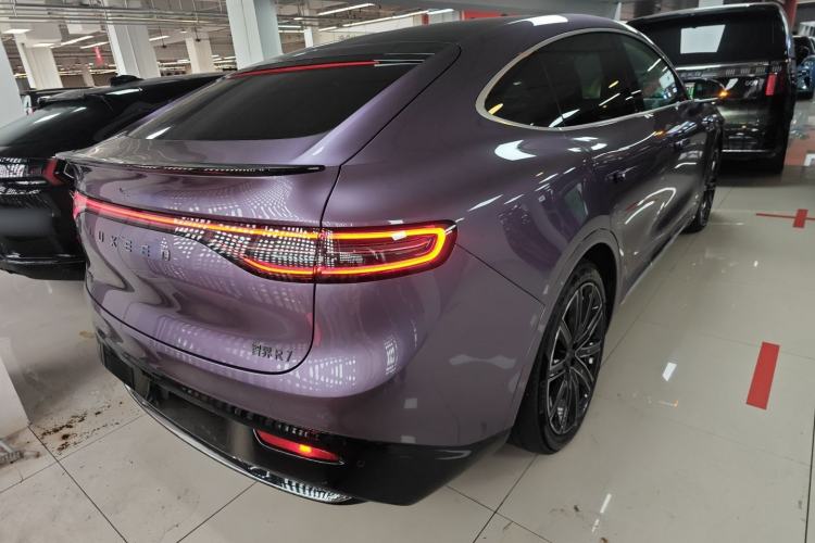 Used Hima Luxeed R7 2024 All-Electric 667 km Max Rear Right 45 Deg