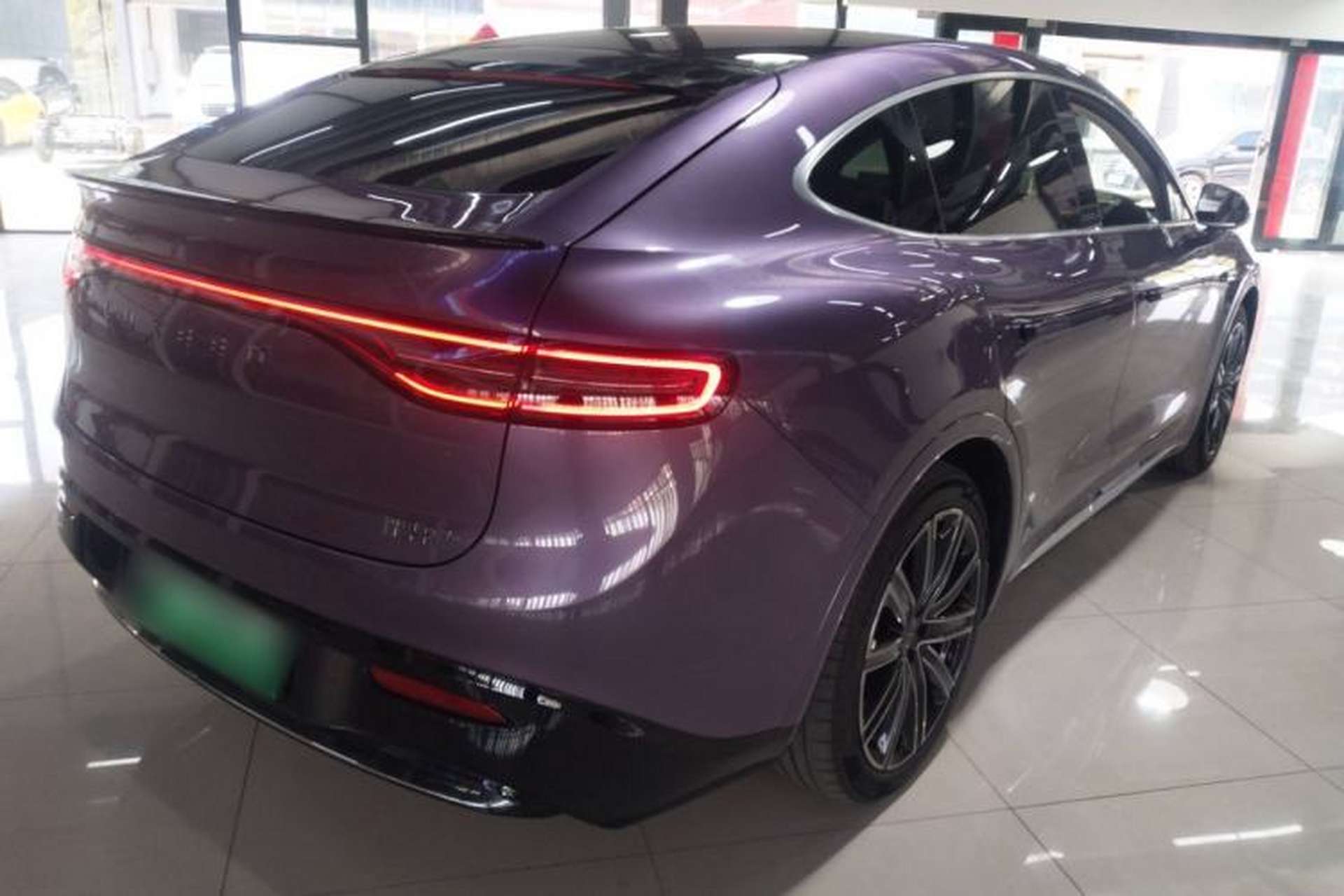 Used Hima Luxeed R7 2024 All-Electric 667 km Max Rear Right 45 Deg