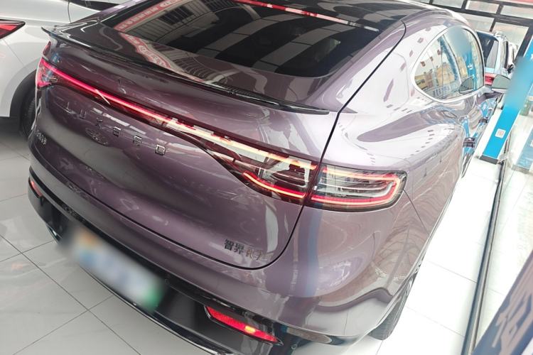 Used Hima Luxeed R7 2024 All-Electric 667 km Max Rear Right 45 Deg