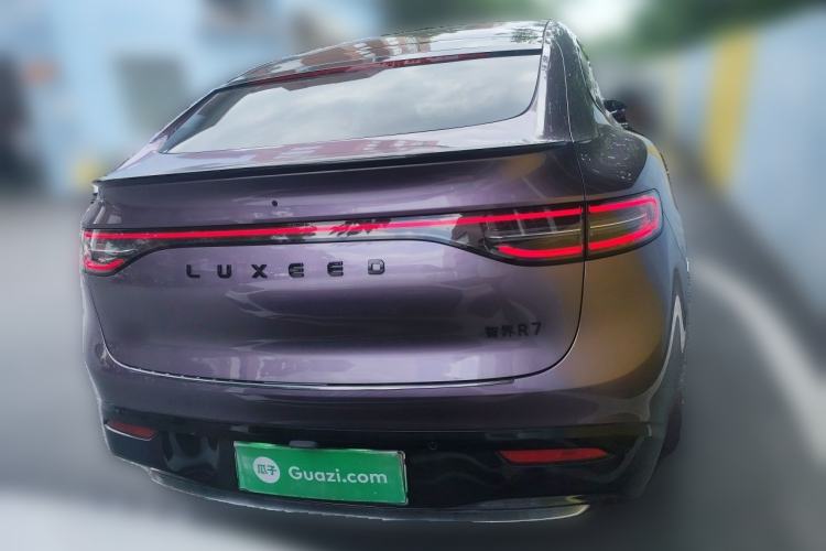 Used Hima Luxeed R7 2024 All-Electric 802 km Max Rear