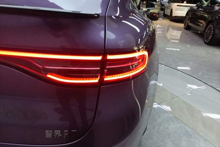 Used Hima Luxeed R7 2024 All-Electric 667 km Max Right Rear Taillight