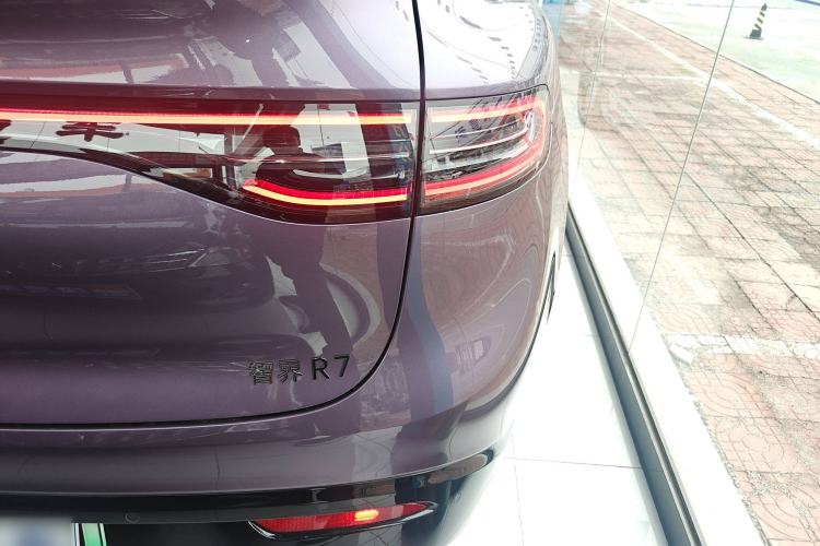 Used Hima Luxeed R7 2024 All-Electric 667 km Max Right Rear Taillight