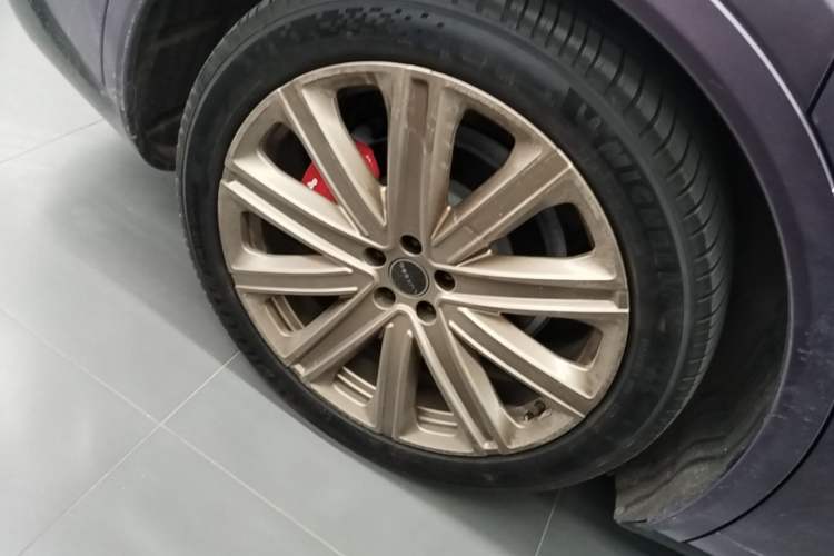 Used Hima Luxeed R7 2024 All-Electric 736 km Ultra Right Rear Wheel Hub