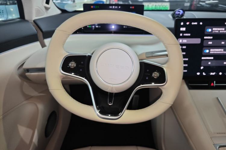 Used Hima Luxeed R7 2024 All-Electric 667 km Max Steering Wheel