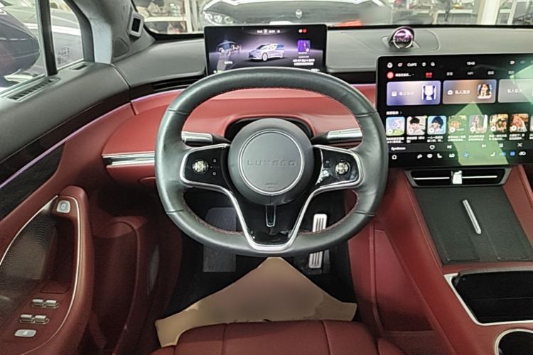Used Hima Luxeed R7 2024 All-Electric 667 km Max Steering Wheel