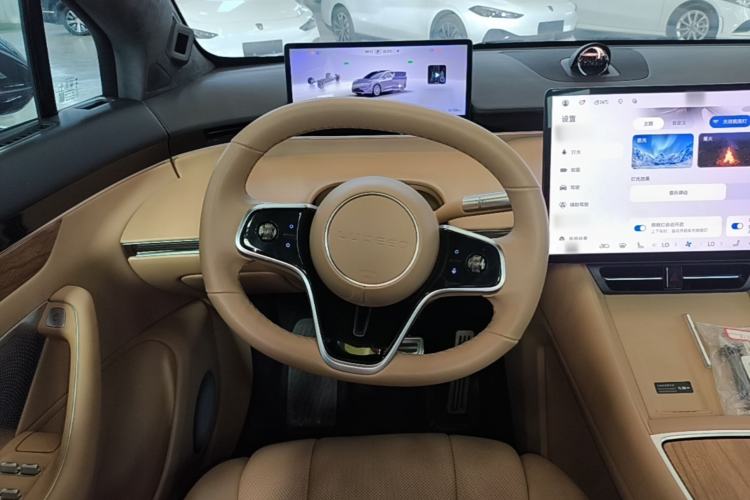 Used Hima Luxeed R7 2024 All-Electric 802 km Max Steering Wheel