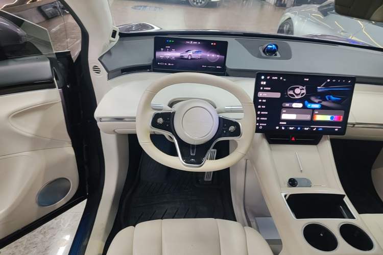 Used Hima Luxeed R7 2024 Pure Electric 667km Pro Steering Wheel