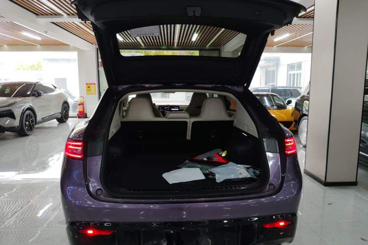 Used Hima Luxeed R7 2024 All-Electric 736 km Ultra Trunk