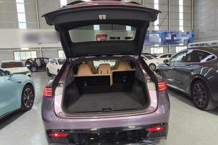 Used Hima Luxeed R7 2024 All-Electric 802 km Max Trunk