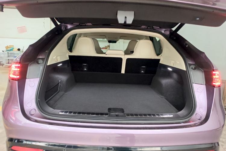 Used Hima Luxeed R7 2024 All-Electric 736 km Ultra Trunk