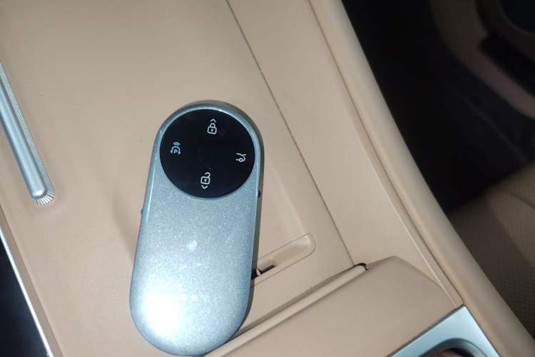 Used Hima Luxeed R7 2024 Pure Electric 667km Pro Vehicle Key