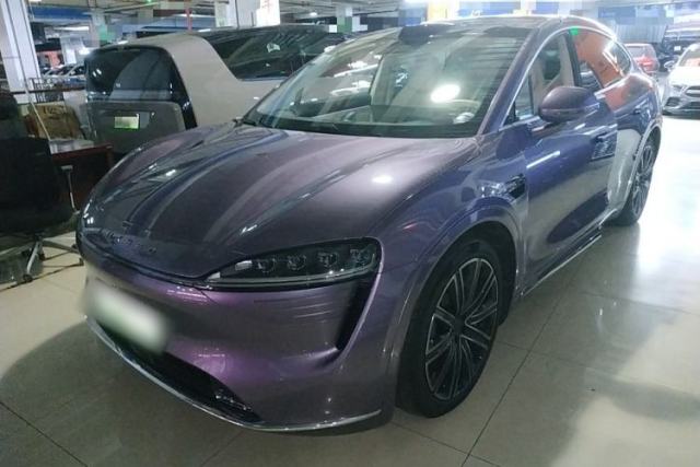 Ojetý Hima Luxeed R7 2024 All-Electric 667 km Max