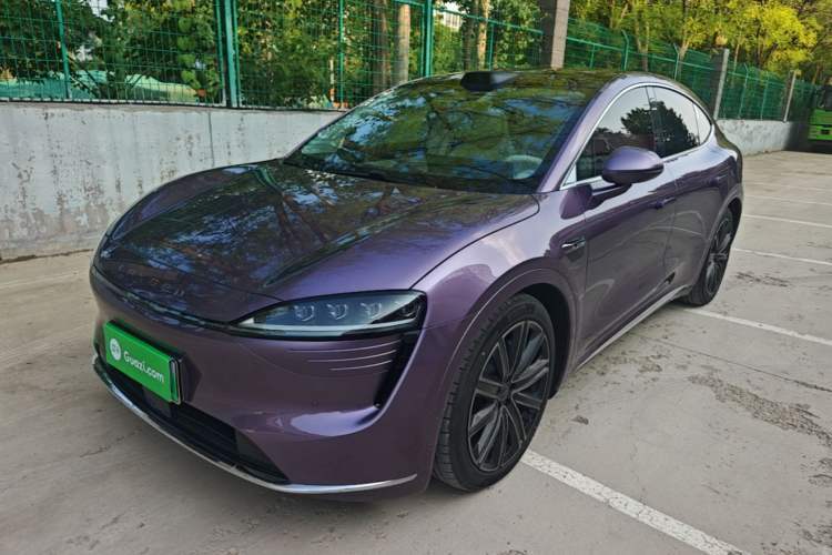 Ojetý Hima Luxeed R7 2024 All-Electric 667 km Max Guazi used car, China used car export, Used car for sale, Used  cars, Cheapest cars for sale
